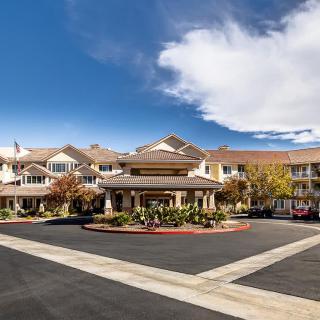 Holiday Rancho Village