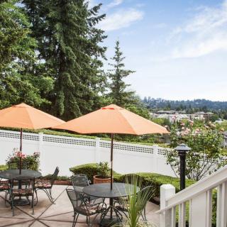 Sunrise of Mercer Island