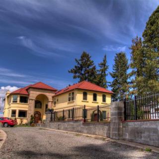 Villa Vecchio at Dash Point