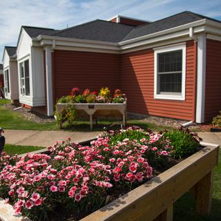 The Prairie Lodge At Earle Bro