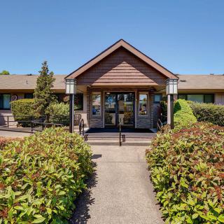 Gateway Care and Retirement Center