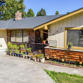 Camino Ramon Home For Seniors