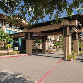 Holiday Parkview In Allen