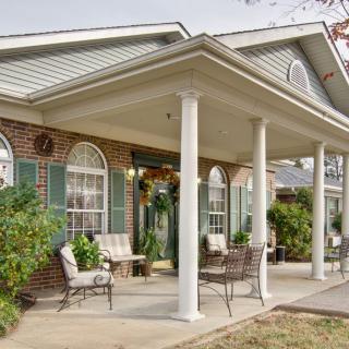 The Arbors At Dogwood Pointe