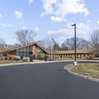 Rosewood Gardens Rehabilitation And Nursing Center