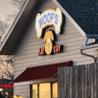 Woof's - A pet-friendly establishment offering play and dining for dogs.