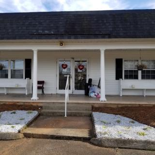 Carriage House Senior Living Of Taylors