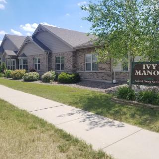 Ivy Manor of West Bend