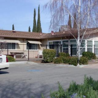 Silver Oak Manor