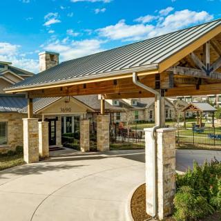 The Auberge At Plano
