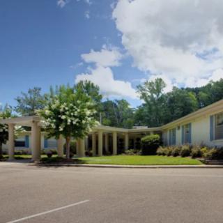 The Bluffs Rehabilitation And Healthcare Center