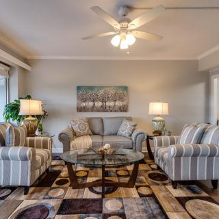 Abe's Garden/Park Manor Apartments