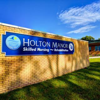 Exterior view of Holton Manor Skilled Nursing and Rehabilitation Center.