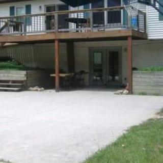 Connie's Lakeside Elder Care
