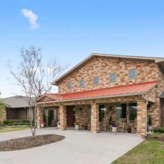 River Oaks Assisted Living & Memory Care