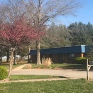 Hickory Manor