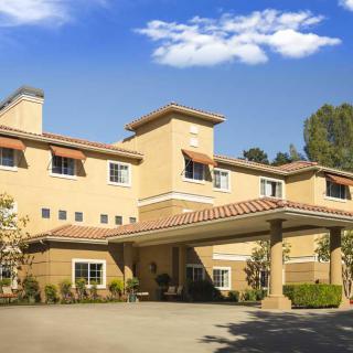 Atria Santa Clarita