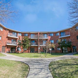 Guadalupe River Plaza