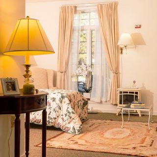 HeartLands Assisted Living At Severna Park