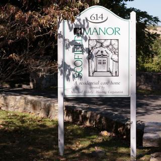 Scofield Manor