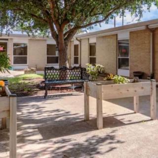 Retama Manor Nursing Center - Edinburg