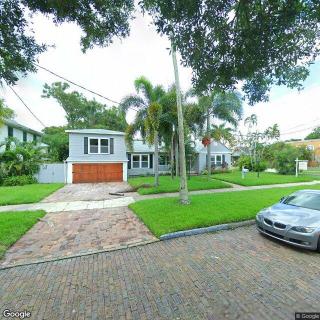 Four Palm Manor