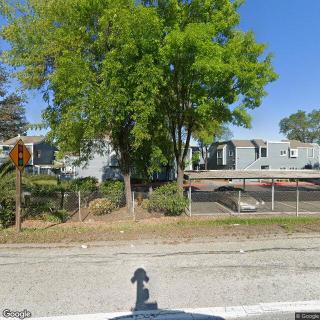 Redwood Court Apartments
