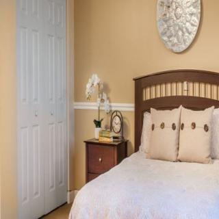 Oak Tree Villas