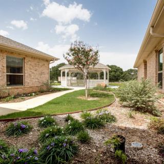 Avalon Memory Care - 7204 Hwy 287