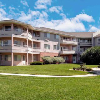 Holiday Polo Park Estates