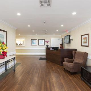 Mission Palms Healthcare Center