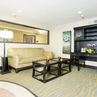 Cupertino Healthcare & Wellness Center