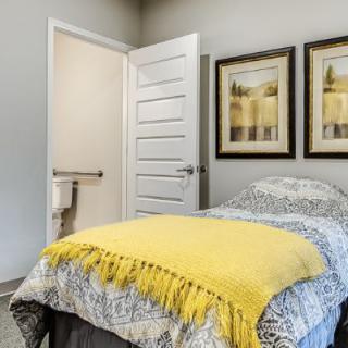Colonial Oaks Senior Living at Campbell Park