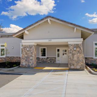 Splendor Oaks Senior Living #5