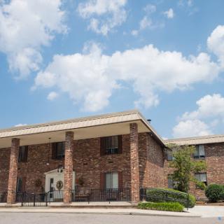 White Oak Manor - Columbia