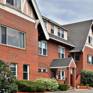 Wachusett Manor