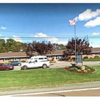 Rolling Hills Healthcare And Rehabilitation Center