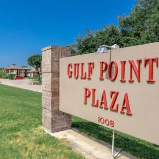 Gulf Pointe Plaza