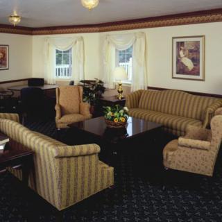 Bishop's Commons At St. Luke