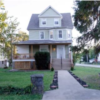 Maine Manor