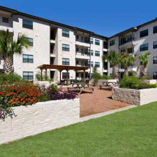 Solea Cedar Park