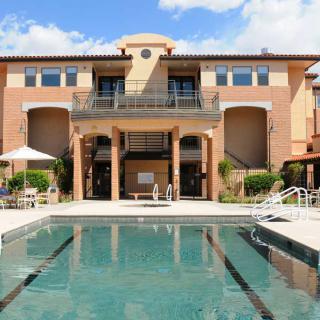 Holmlund Assisted Living Suites At La Posada