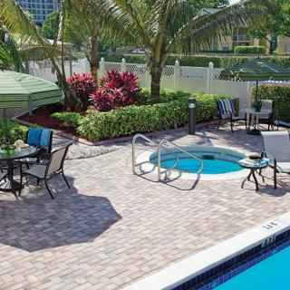 The Court at Palm Aire