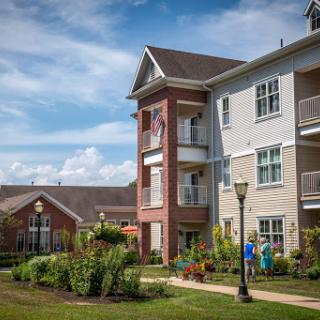 Riverview Manor