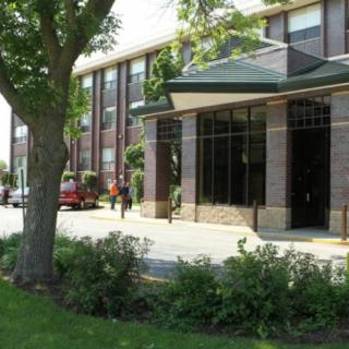 Landmark Of Des Plaines Rehab