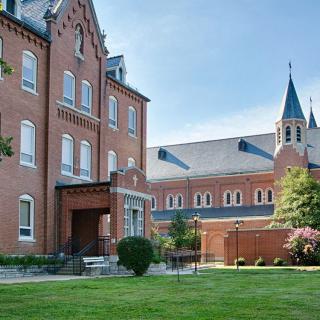 Mount Carmel Senior Living in O'Fallon