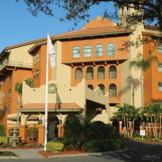 Lake Seminole Square