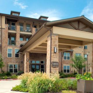 Discovery Village at Alliance Town Center Independent Living
