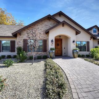 Paradise Living Centers - Central Phoenix