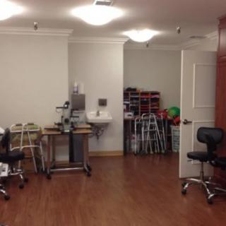 Lake Balboa Care Center